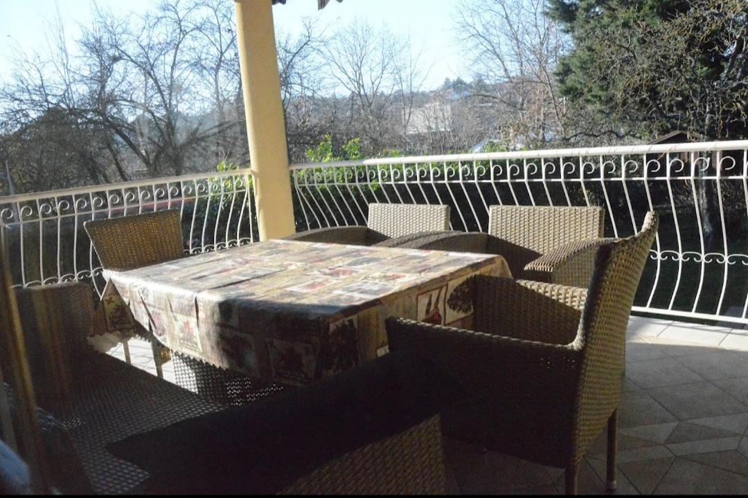 Villa Csilla Elegant House Ерд Екстериор снимка